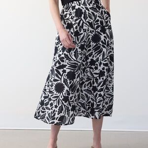 Reitmans Black and White Midi A-Line Skirt